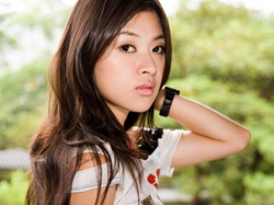 女生尿口下载中心